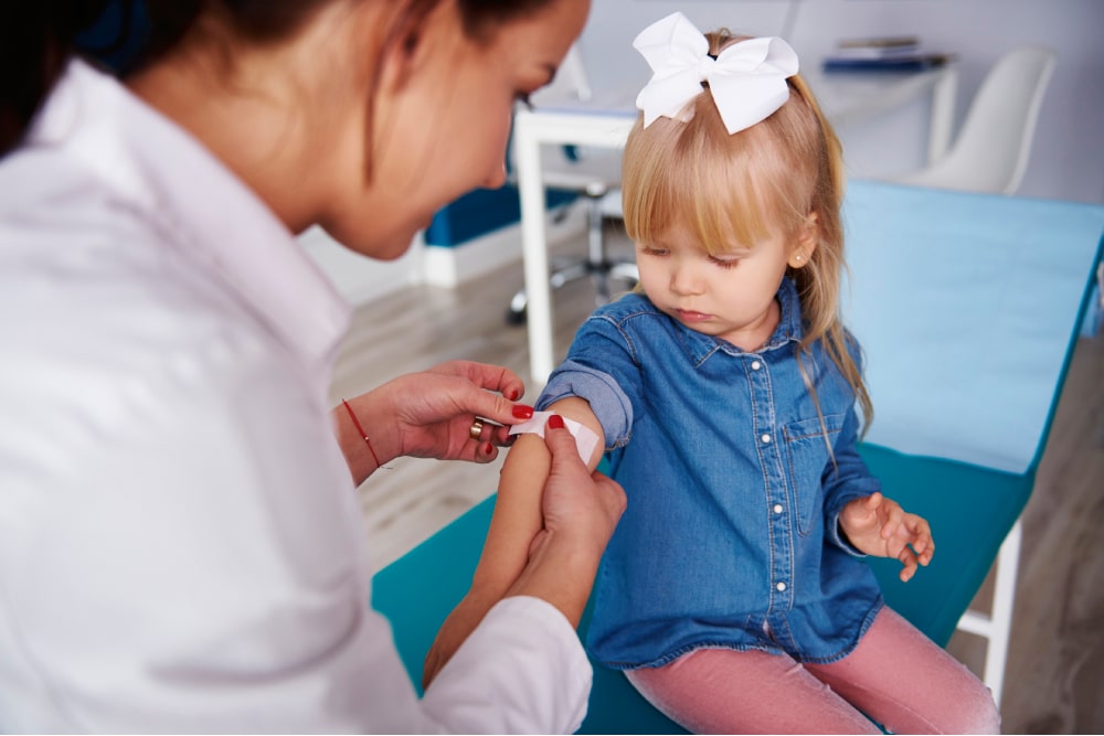Можно ли вакцинировать ребенка в мае от клещевого энцефалита?